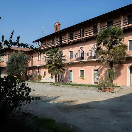 Tenuta Valtoppa Κατάλυμα σε φάρμα Sillavengo
